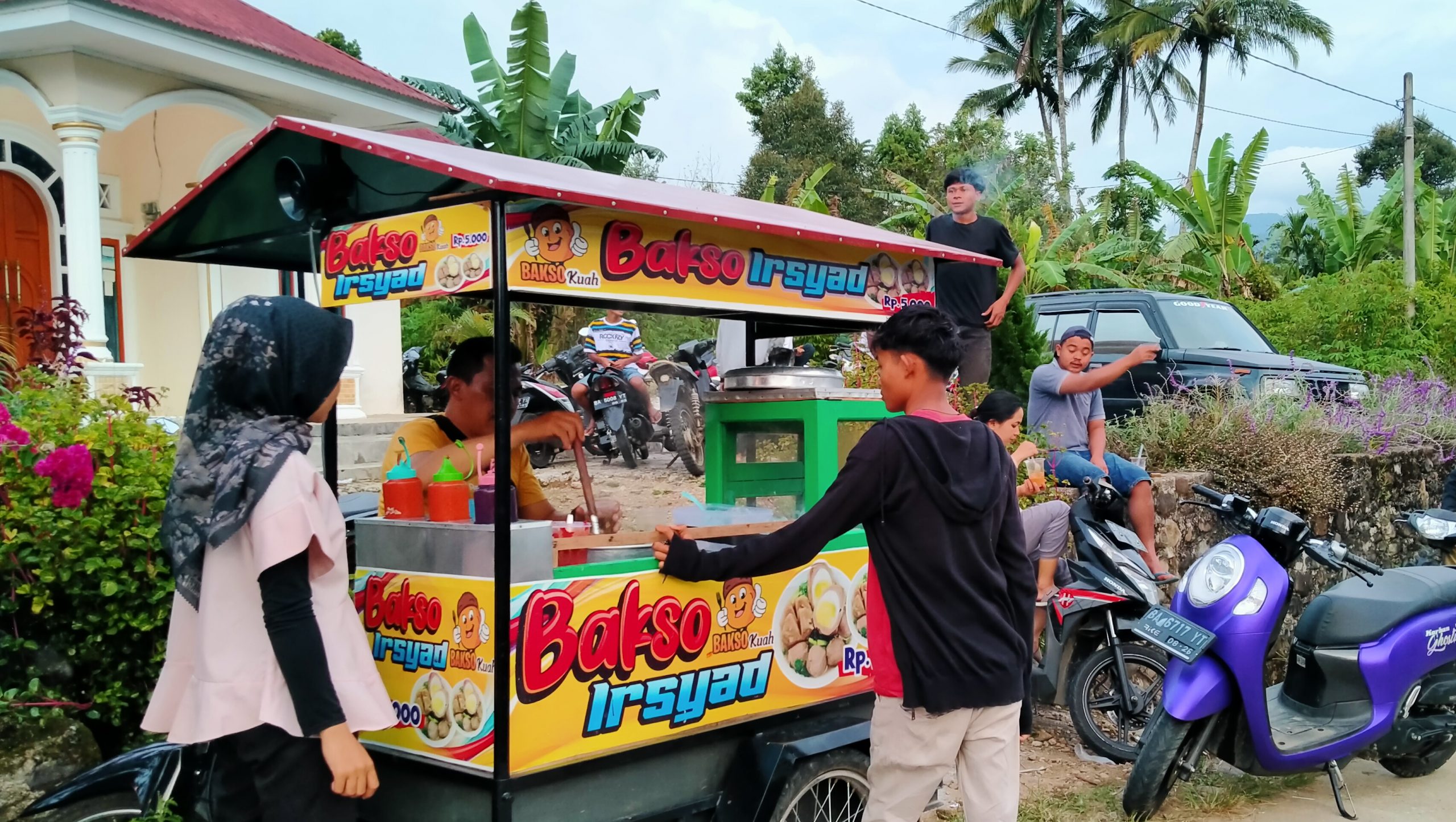 Primadona Bisnis Bakso Gelas